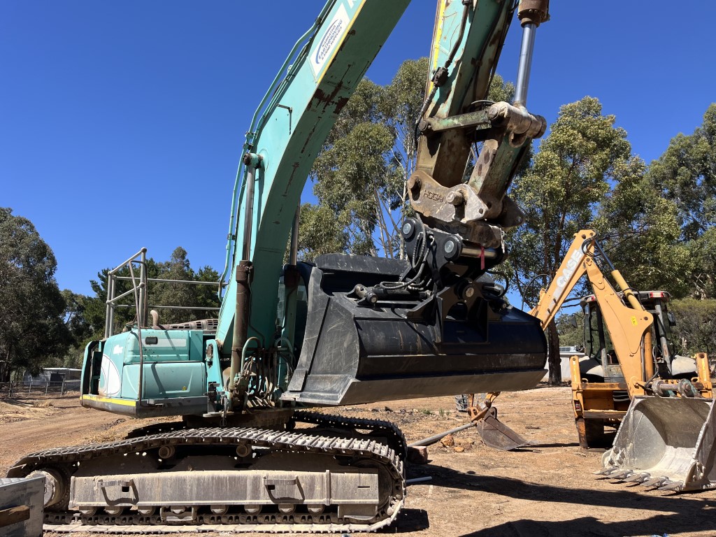 Excavator Tilt Bucket Image